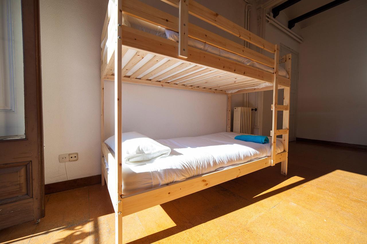 Bed In Girona Bed & Breakfast Exterior photo
