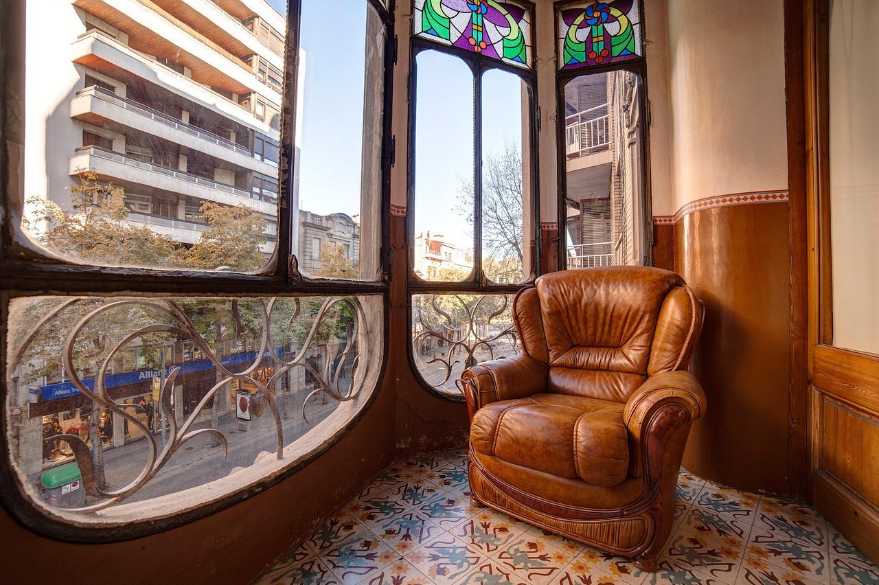 Bed In Girona Bed & Breakfast Exterior photo