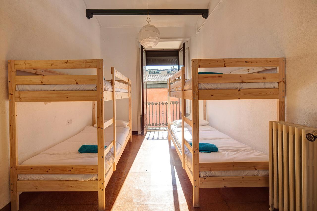 Bed In Girona Bed & Breakfast Exterior photo